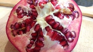 How To Deseed a Pomegranate in 10 Seconds [upl. by Iolenta]