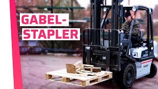 Lehrling VS Gabelstapler [upl. by Aenet]