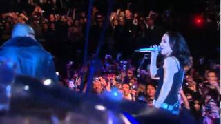 Alicia Keys amp JayZ  Empire State of Mind LIVE NYC [upl. by Moyra563]