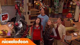 Episodios de 5 Minutos  iCarly  La Navidad  Nickelodeon en Español [upl. by Oiligriv]