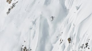 Skier Outruns Massive Avalanche [upl. by Ahso]