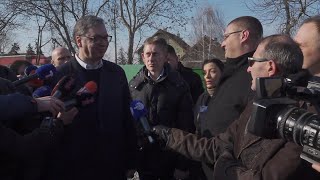 Vučić u poseti porodici Slijepčević u Melencima [upl. by Anrev985]