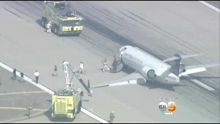 United SkyWest Jet Makes Emergency Landing At LAX [upl. by Yslehc]