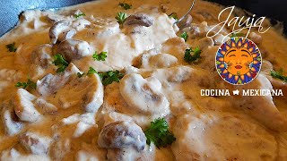 Pollo en Crema de Champiñones [upl. by Siravrat286]