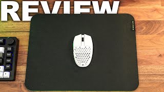 Razer Gigantus V2 Gaming Mouse Pad Review [upl. by Gowrie]