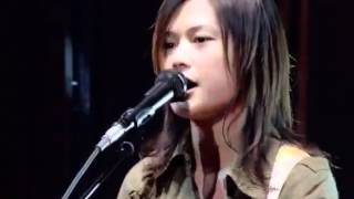 YUI  Rolling Star Live [upl. by Andonis819]