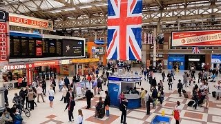 A Walk Through The London Victoria Station London England [upl. by Salchunas]