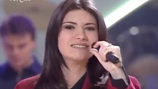 LAURA PAUSINI Amores Extraños TVE 1994 [upl. by Ambrosia130]