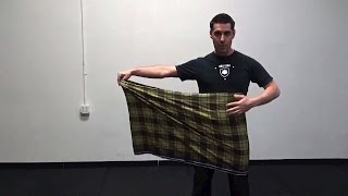 How to Fold and Wear an Indonesian Sarong for Pencak Silat [upl. by Stanhope810]