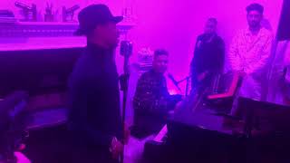 Durand Bernarr singing “Freefall” with Stevie Mackey [upl. by Hcahsem]