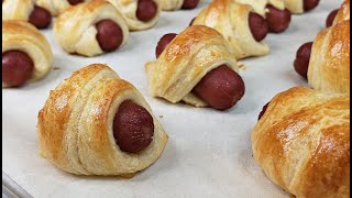 PIGS IN A BLANKET  Easy Mini Crescent Dogs Recipe [upl. by Garnett]